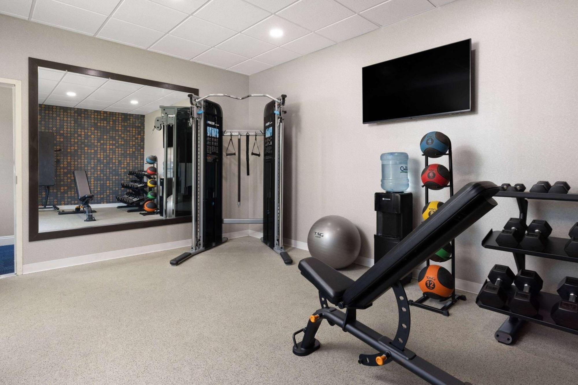 La Quinta By Wyndham Bakersfield North Hotel Bagian luar foto